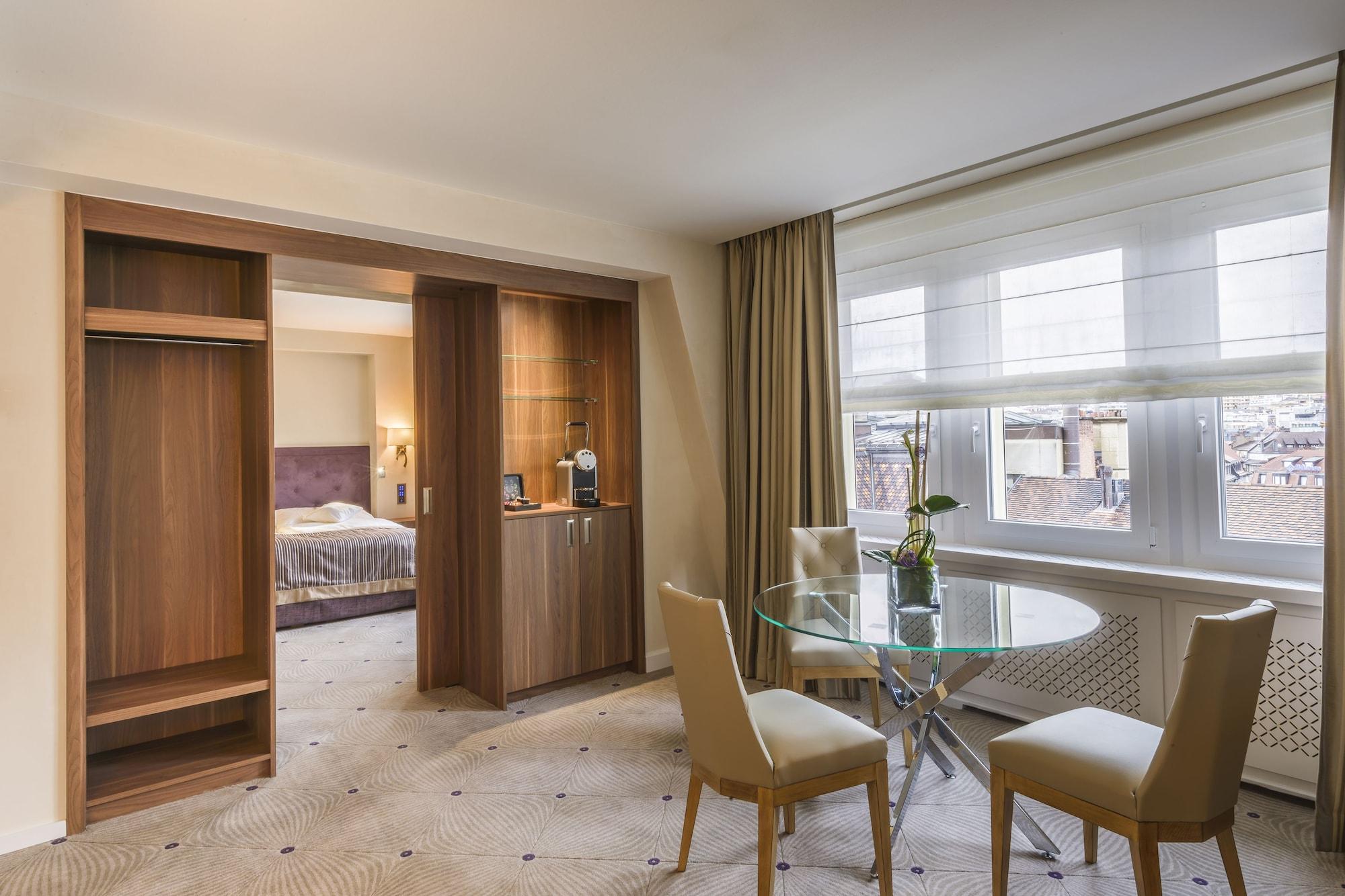 Lausanne Palace Экстерьер фото Suite